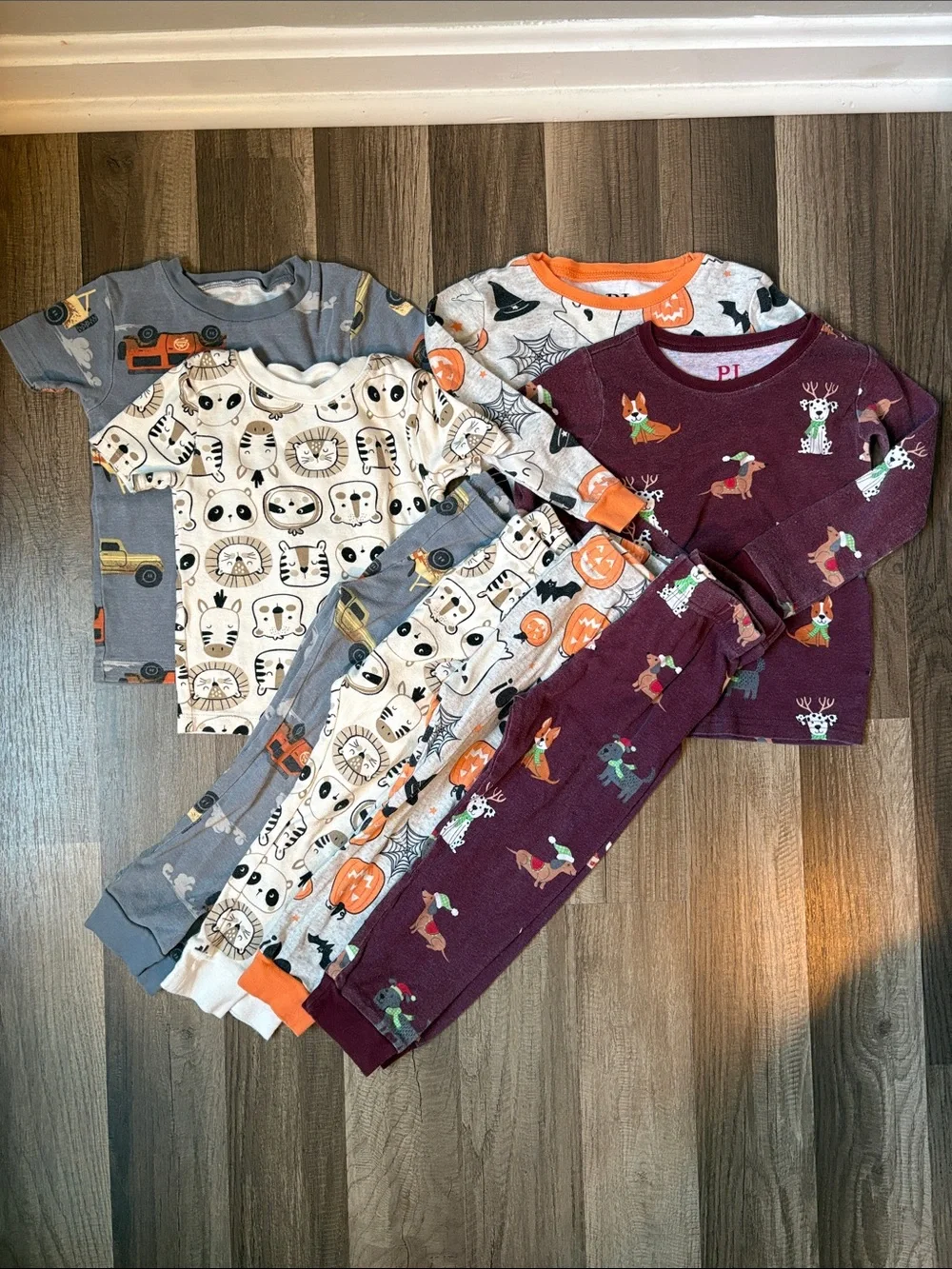 Set of 4 Size 3T Pajamas with Short and Long Sleeves bundle / Lot
